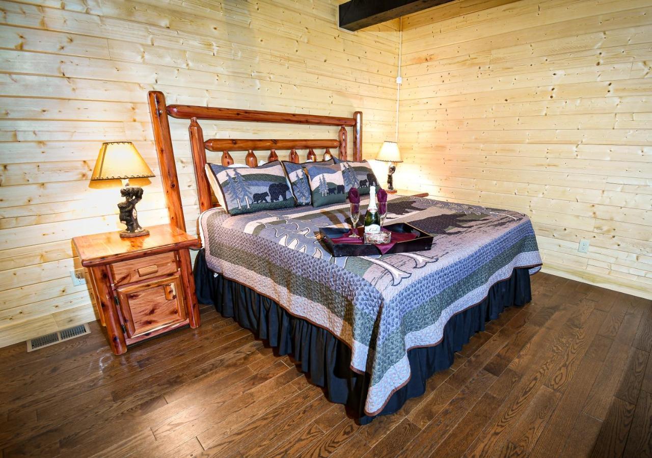 Villa Gatlinburg - Honeymoon Hideaway Extérieur photo